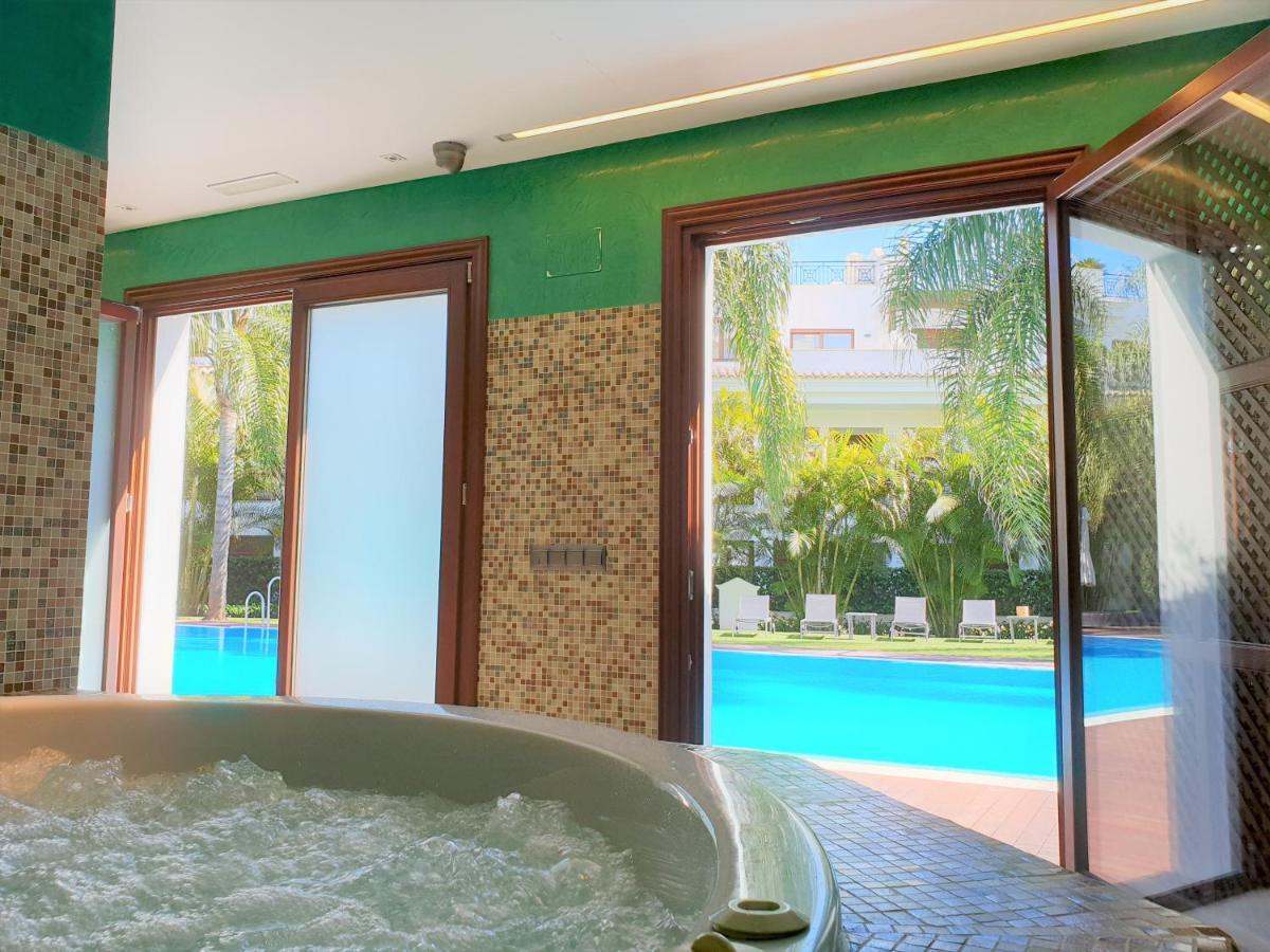 Luxury Apartment Frontal Beach In Doncella Beach إِستيبونا المظهر الخارجي الصورة