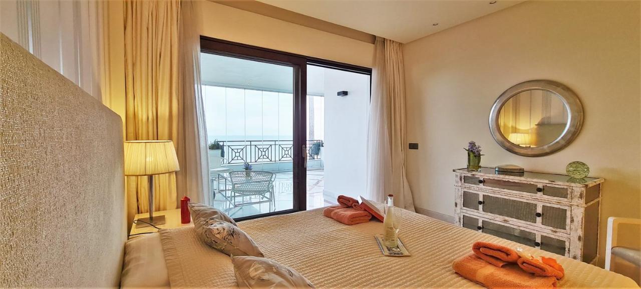 Luxury Apartment Frontal Beach In Doncella Beach إِستيبونا المظهر الخارجي الصورة