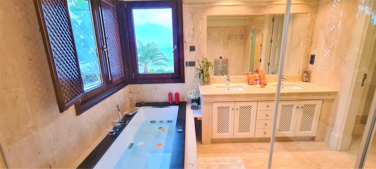 Luxury Apartment Frontal Beach In Doncella Beach إِستيبونا المظهر الخارجي الصورة