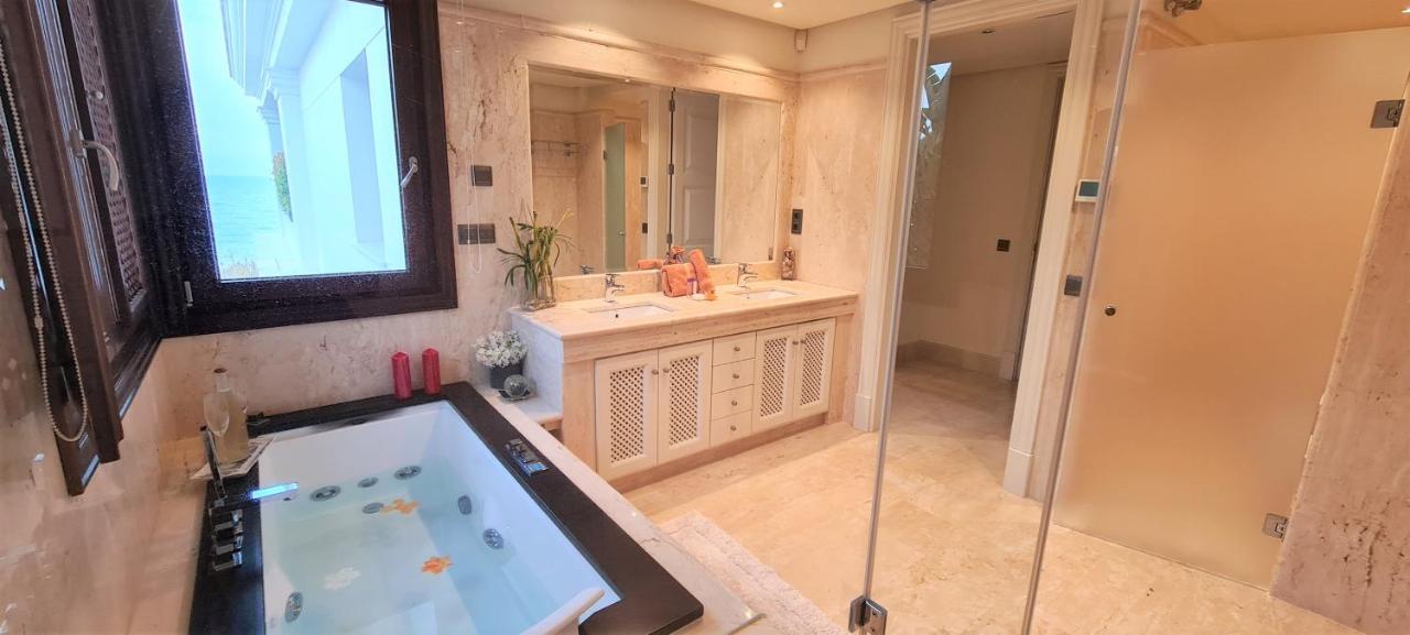 Luxury Apartment Frontal Beach In Doncella Beach إِستيبونا المظهر الخارجي الصورة